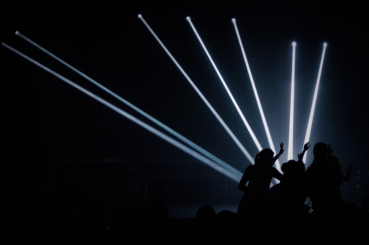 performers, dancing, silhouette-5644247.jpg